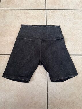 Offline by Aerie High-Waist Black/Gray distressed Women’s Bike Short size Medium